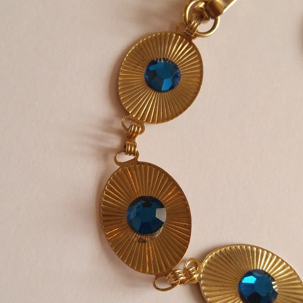 Relisted - Vintage blue and gold tone linked ovals bracelet rhinestones - Picture 7 of 10